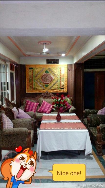 Puja Guest House Varanasi Bagian luar foto