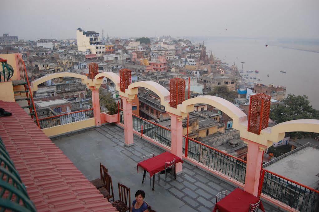Puja Guest House Varanasi Bagian luar foto