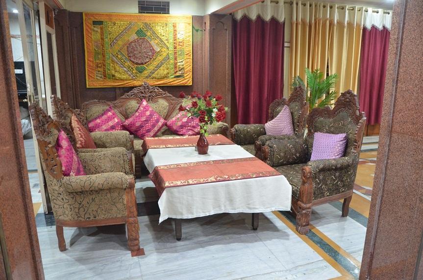 Puja Guest House Varanasi Bagian luar foto